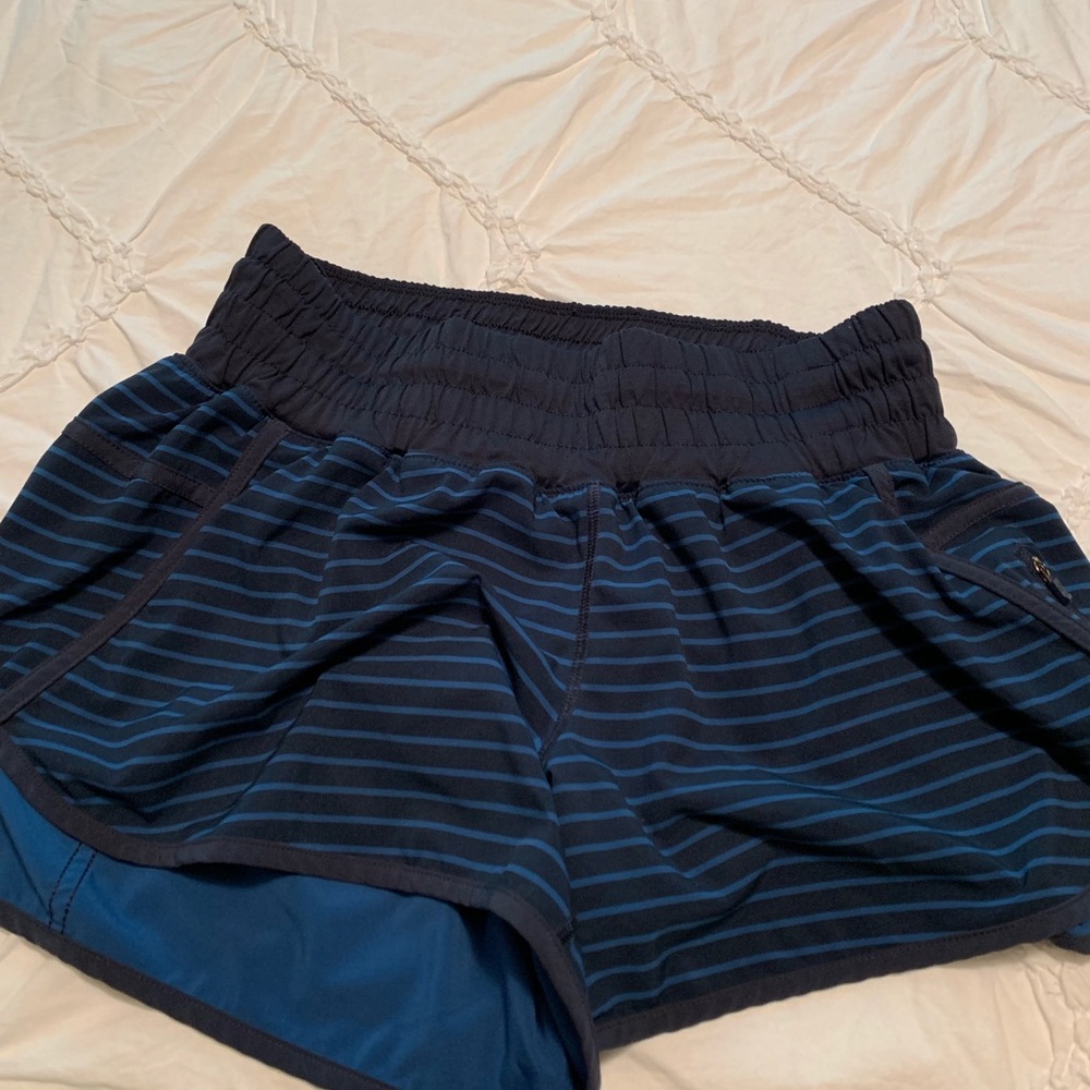 Lululemon tracker short